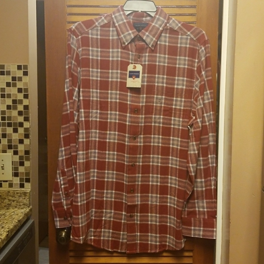NWT Saddlebred size is LT